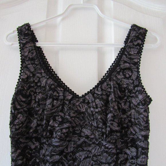 Black and Grey zip back lmini dress - Picture 7 of 7